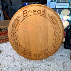 Vintage Carved Round Breadboard